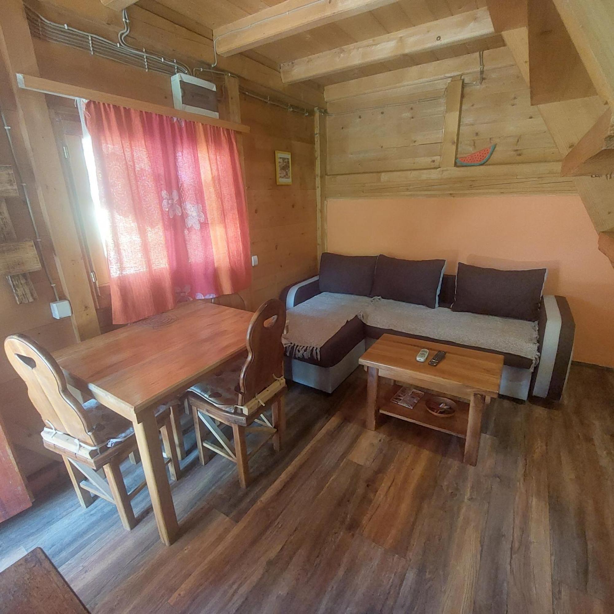 Little Heaven Apartments Jezdici Bagian luar foto